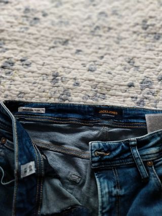 Pantalon vaquero jacks and  jones