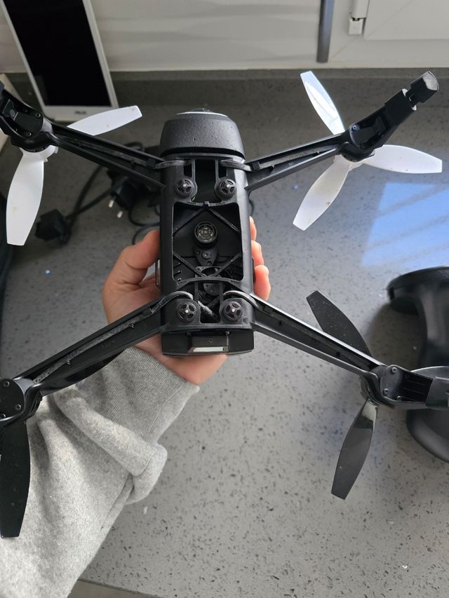 Vendo drone parrot bebop 2