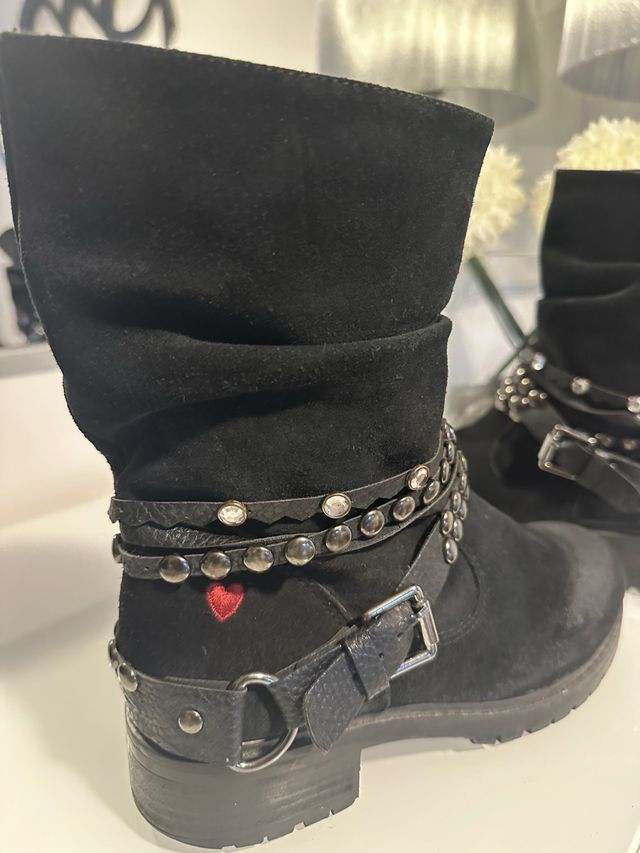 Botas Love Moschino ante talla 38