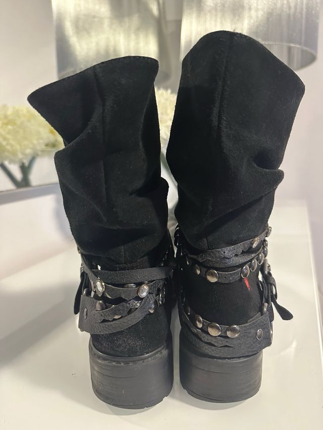 Botas Love Moschino ante talla 38