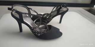 Precioso zapato de tacón de veran.o