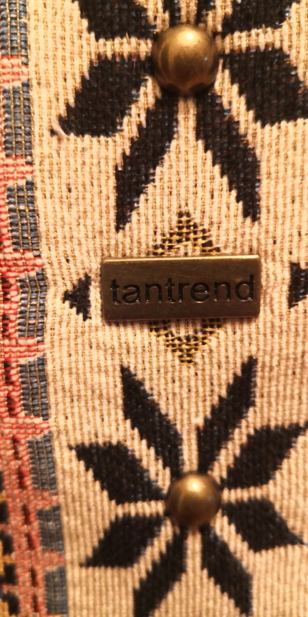 Bolso marca Tantrend. Buen estado.