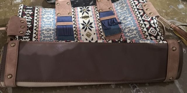 Bolso marca Tantrend. Buen estado.