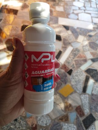 Aguarrás limpieza pequeño
