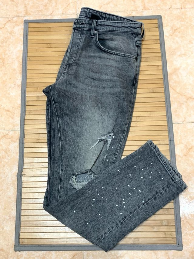 Tejanos grises skinny con rotos