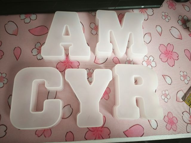 5 Moldes resina letras