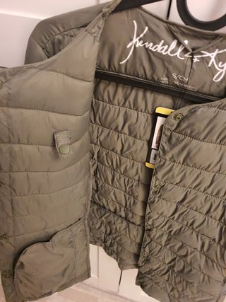 Chaqueta verde acolchada fina nueva sin estrenar