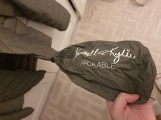 Chaqueta verde acolchada fina nueva sin estrenar