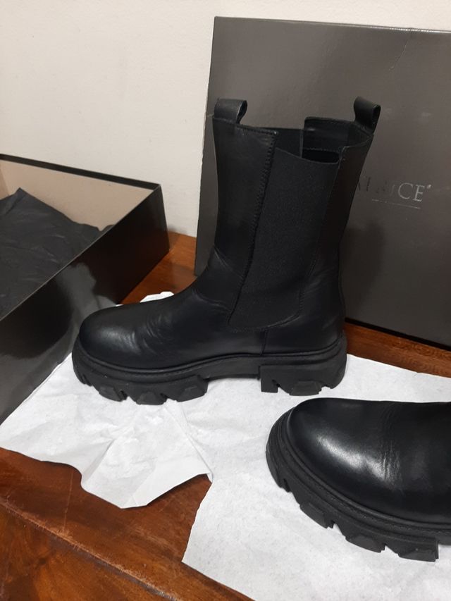 Stivali modello anfibi