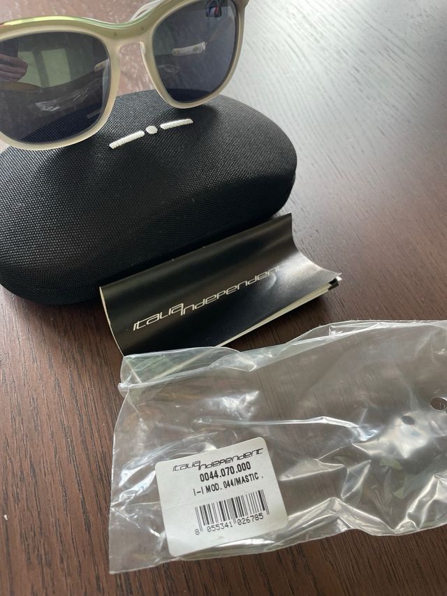 Occhiali da sole Italia Independent