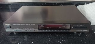 Sintonizador Radio Technics