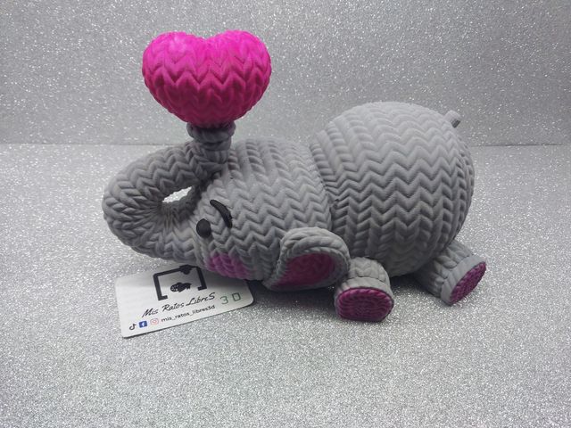 Elefante Enamorado 