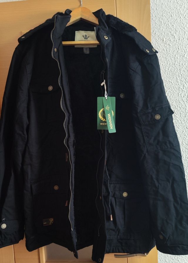 Parka negra para hombre