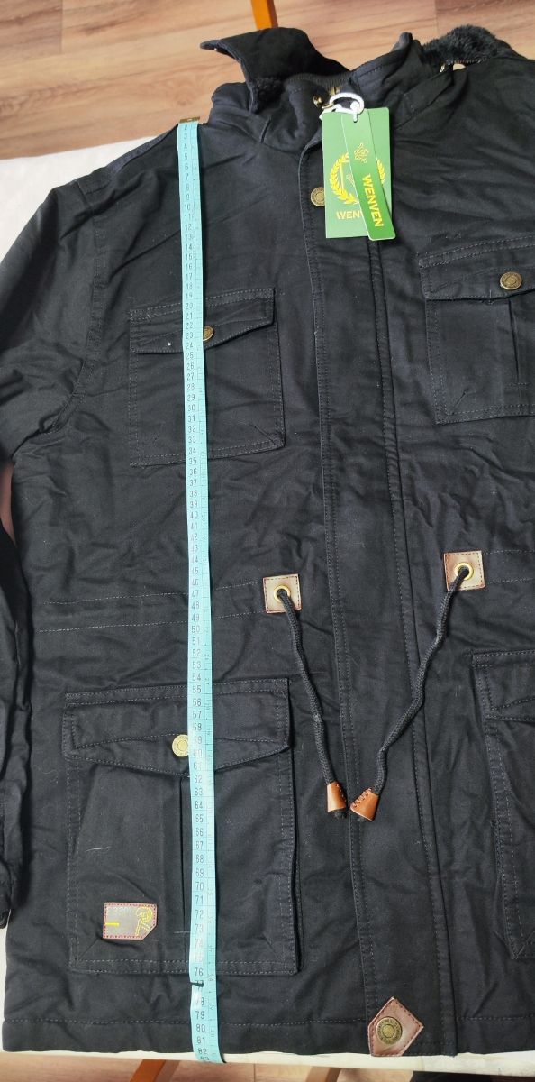 Parka negra para hombre