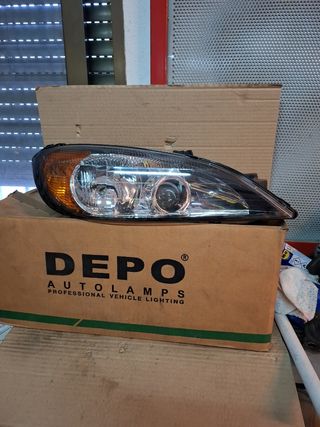 NISSAN PRIMERA p11 faro derecho 