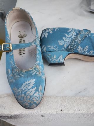 Corpiño fallera ñiña  más zapatos.