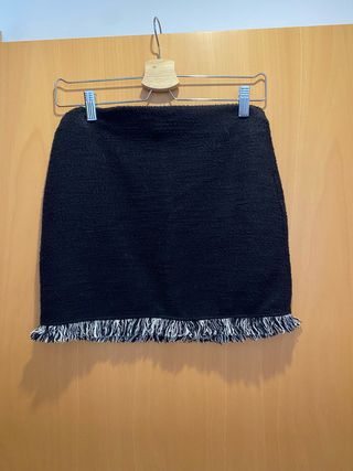 Falda negra Zara talla S
