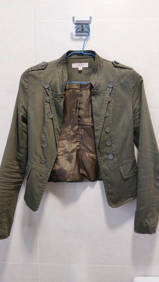 Chaqueta militar