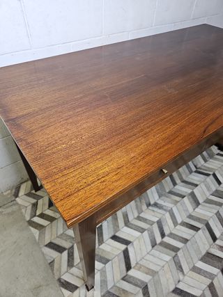 Escritorio diseño teca