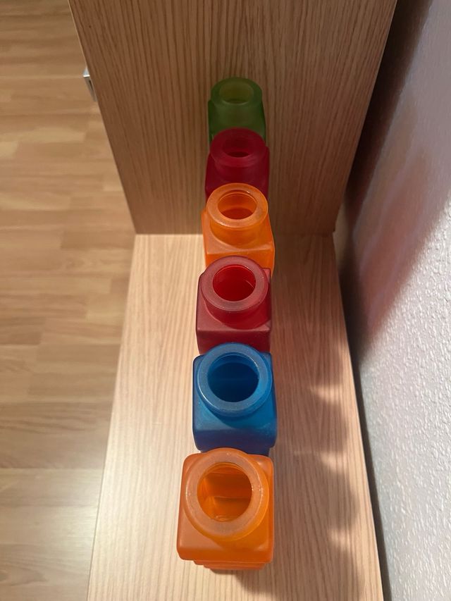 Cojunto de jarrones colores.