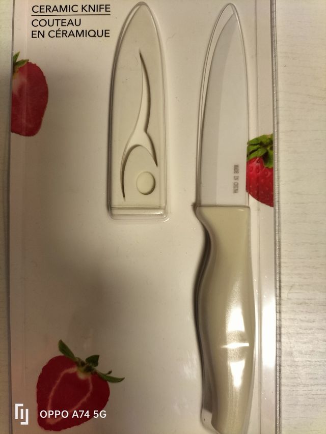 CUCHILLO DE CERÁMICA Y FUNDA. NUEVO 