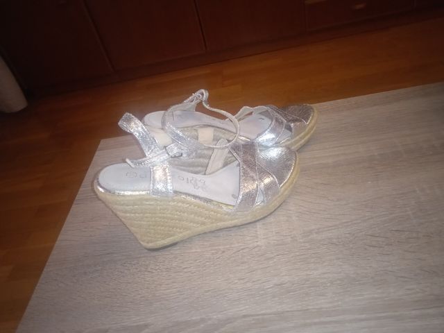 Sandalia tacón cuña esparto N 36