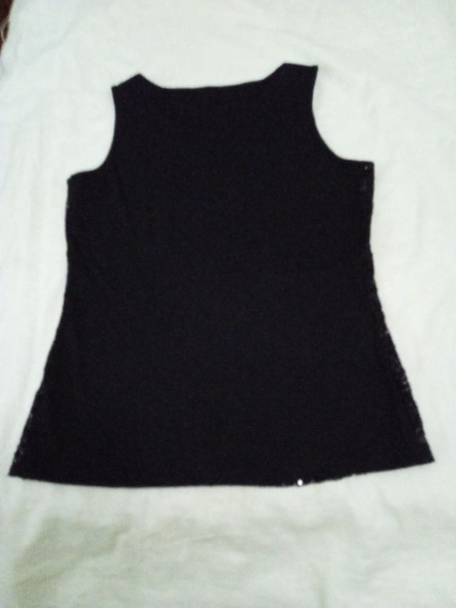 Camiseta de tirantes con lentejuelas