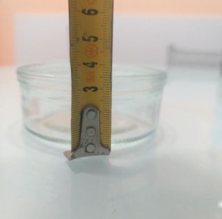 Piccolo contenitore in vetro