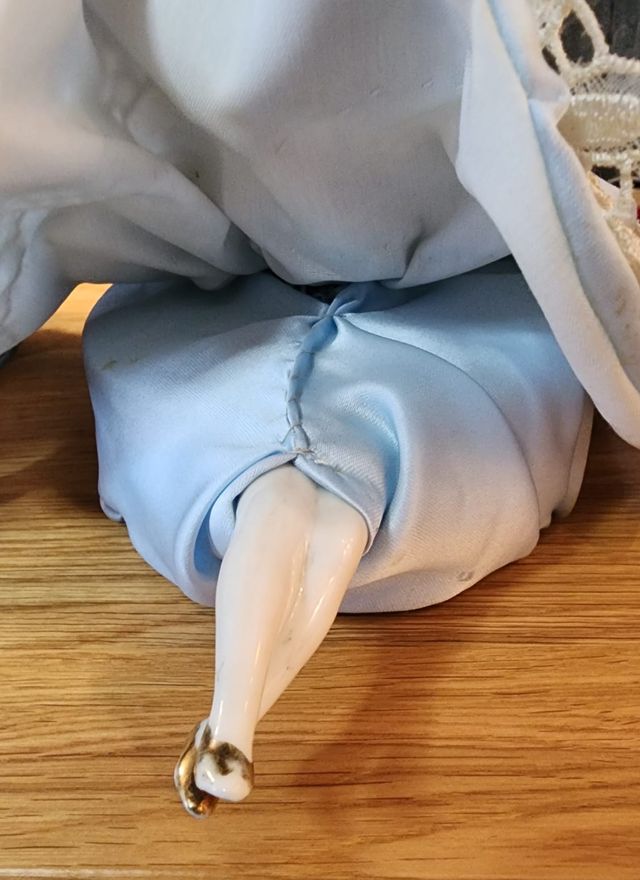 Antica figura portaspilli