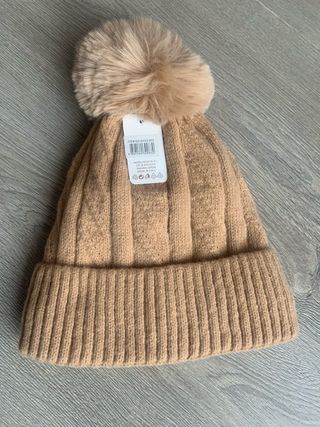 Gorro de lana con forro interior nuevo