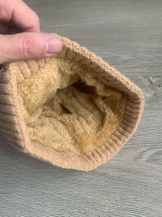 Gorro de lana con forro interior nuevo