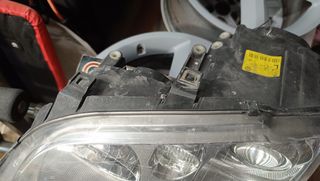 Faro izquierdo xenon Touran I