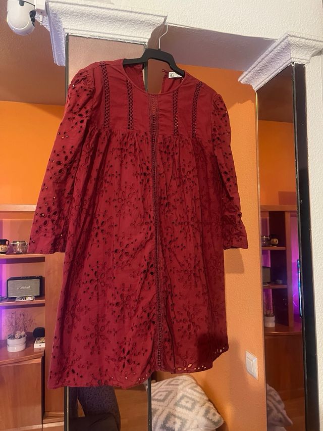 Vesrido granate zara talla s