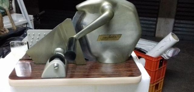 Affettatrice meccanica