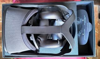 Oculus Quest All-in-one VR Gaming Headset+custodia