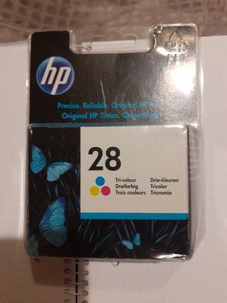 Cartucho HP tinta número 28 tricolor  C8728AE 301