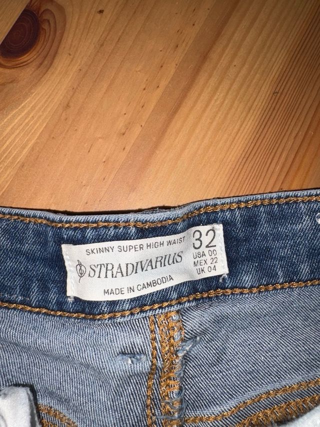Pantalones stradivarius