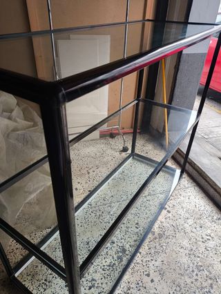 Estantería aluminio y cristal