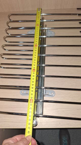 2 pantaloneros o percheros extraíbles