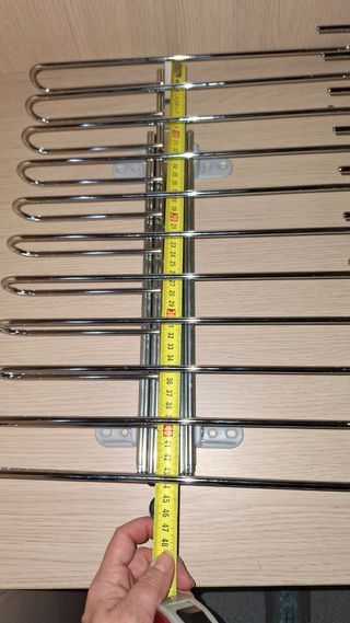 2 pantaloneros o percheros extraíbles