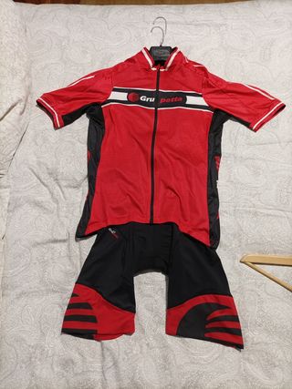 Equipación culote y maillot La Grupetta