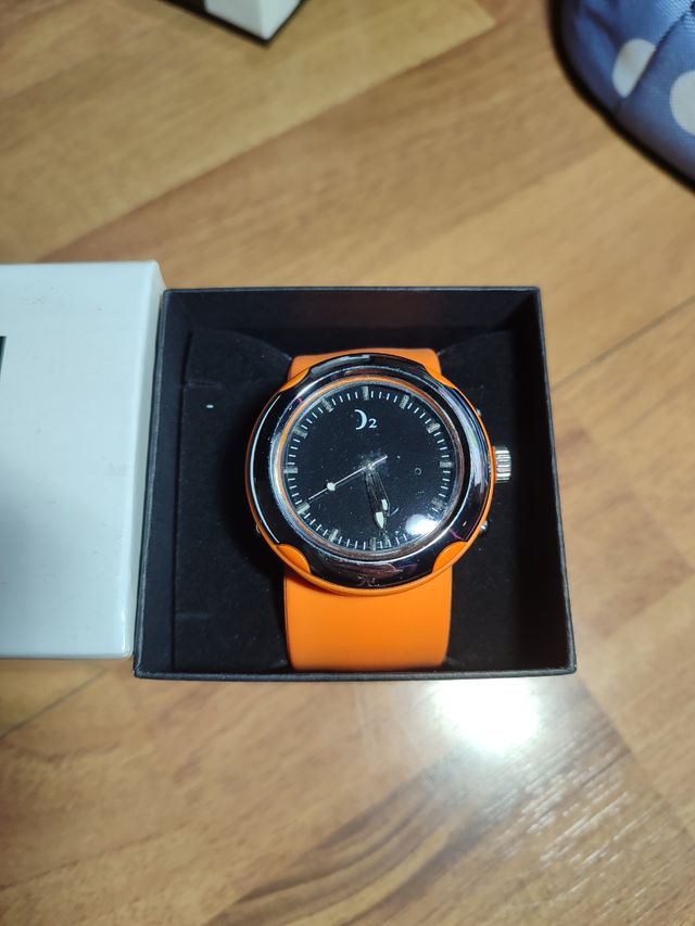 Orologio in gomma Go Go nuovo con scatola 