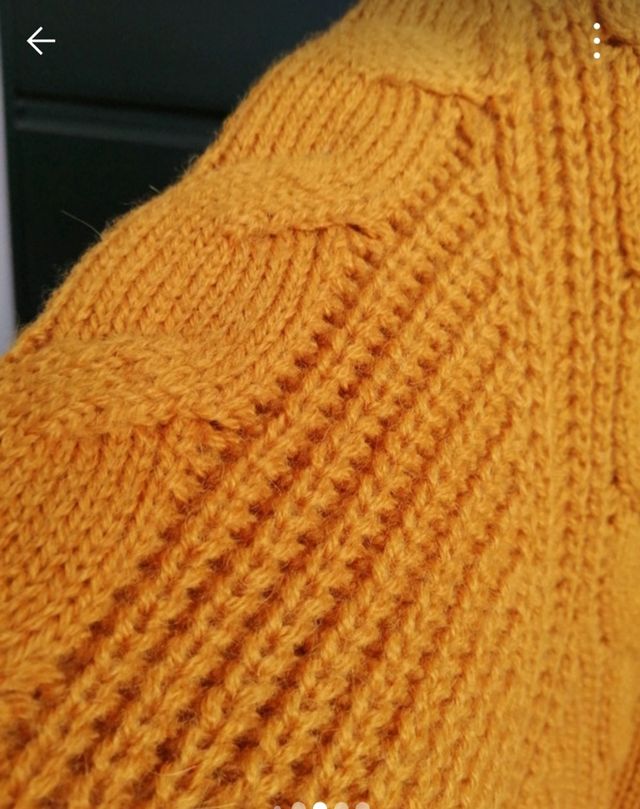 Maglione girocollo - Suéter de cuello redondo