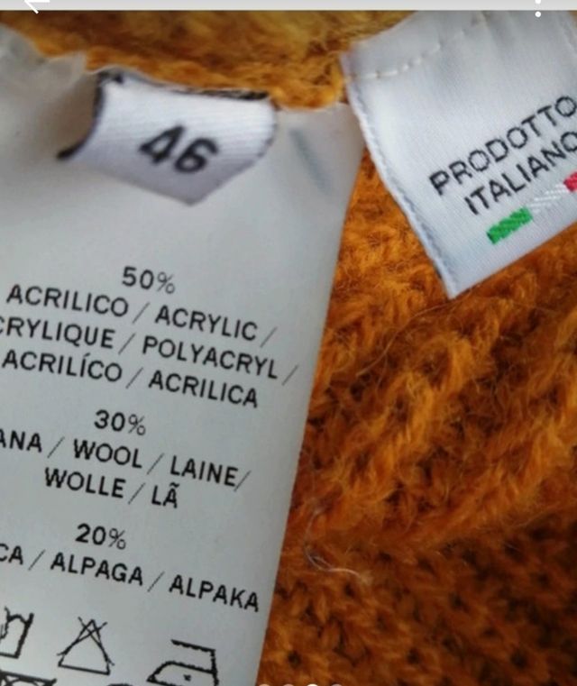 Maglione girocollo - Suéter de cuello redondo