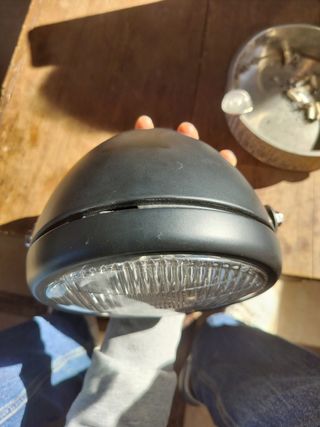 Faro triumph Bonneville Negro 