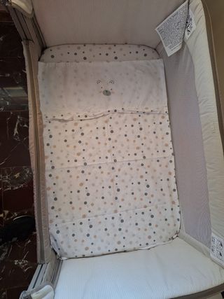 Mini cuna colecho chico next to me magic