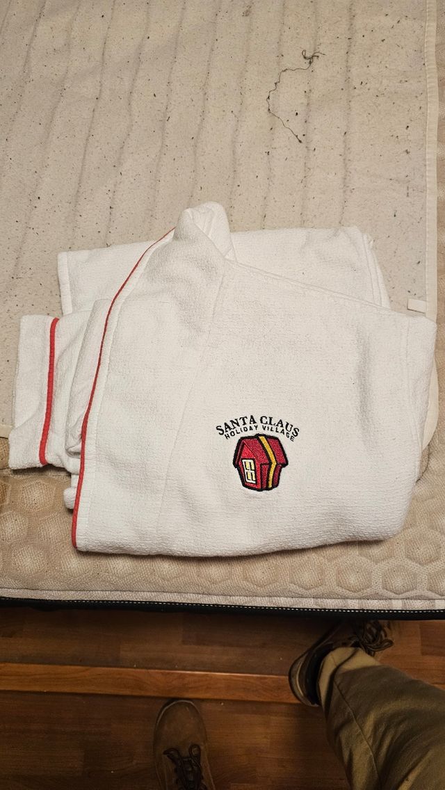 Albornoz Santa Claus Village LaPonia