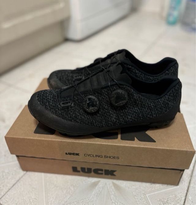 Zapatillas luck absolute