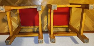 2 Banquetas madera y polipiel roja