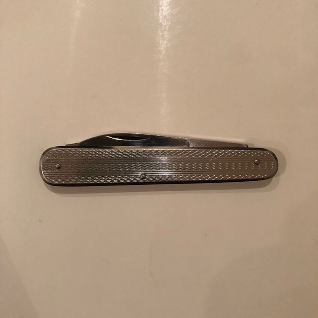 Coltellino lama e apriscatole pieghevole